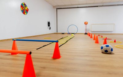 Echipamente de sport pentru copii în sala de sport a grădiniței Kițy Bițy
