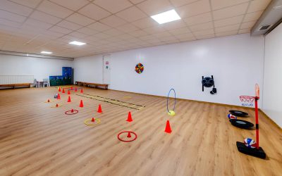 Echipamente de sport pentru copii în sala de sport a grădiniței Kițy Bițy